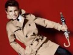 burberry posts 8% rise in annual revenues on strong demand for mufflers and scarves in asia pacific