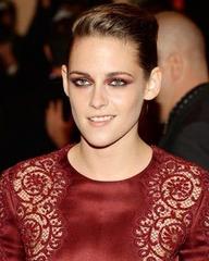 Kristen Stewart seen smiling with friends despite Robert Pattinson break-up