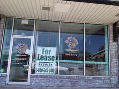 Empty in Mattituck: Big City Burger and Atomic Wings